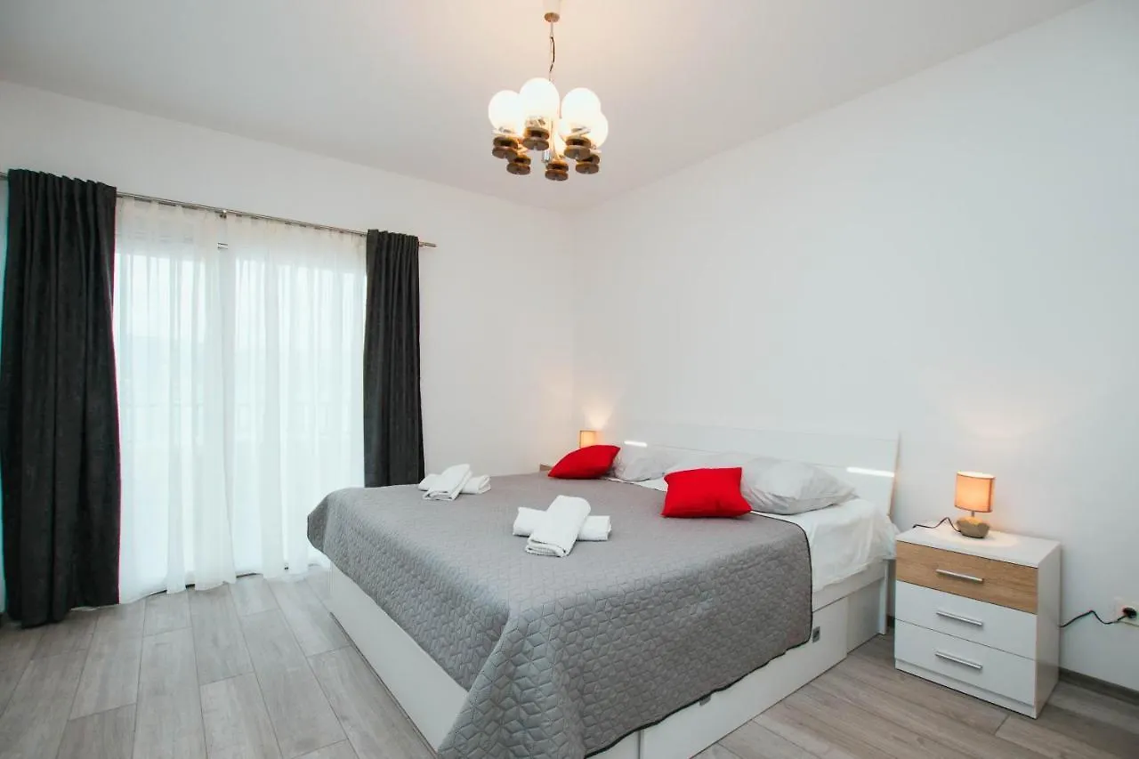 Apartment Arbanija 1122B Trogir